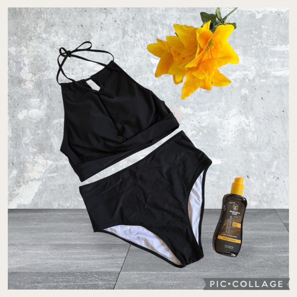 NWT Sassy Black Halter Top High-Neck Keyhole Bikini Set